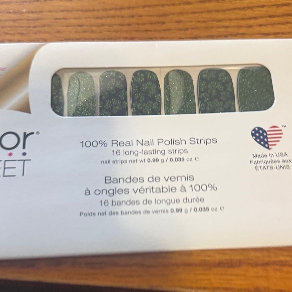 Color Street Green Glitter Nail Polish Strips - sparkly shamrock